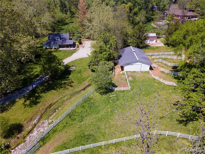 House, barn, shed — 1004 Weidman Road, Chesterfield, MO 63017