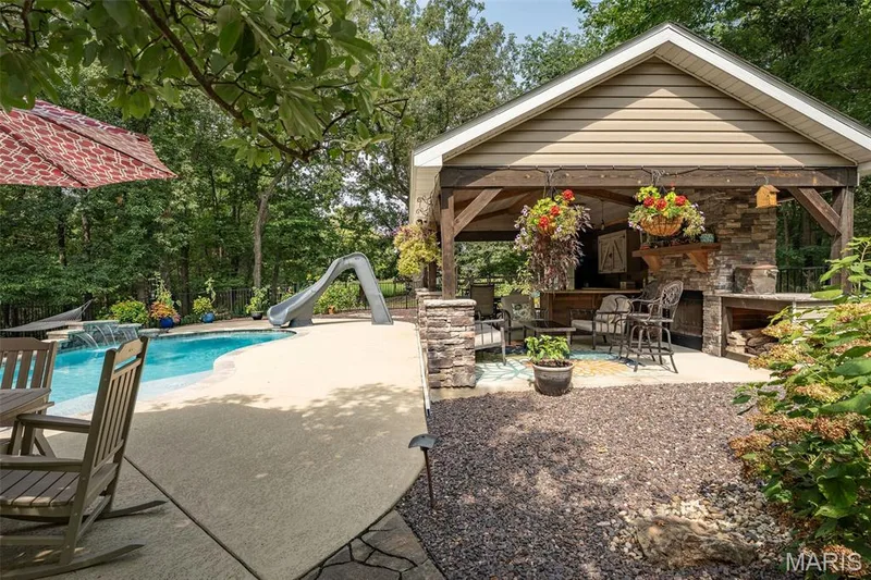 Gorgeous grounds — 51 Nordic Lane, Defiance, MO 63341