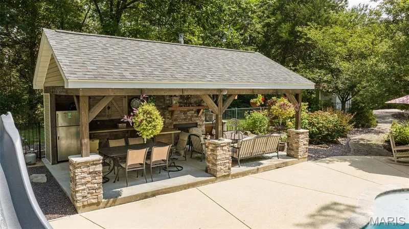 The cabana — 51 Nordic Lane, Defiance, MO 63341
