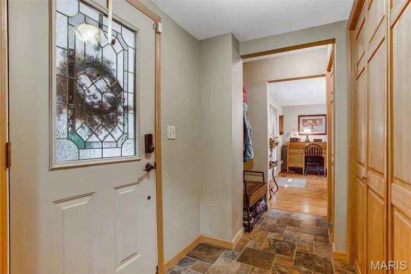 Entry foyer — 51 Nordic Lane, Defiance, MO 63341