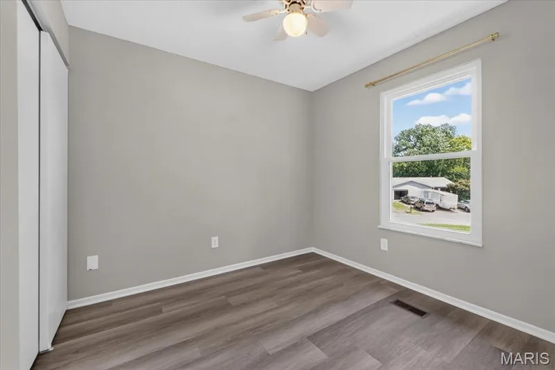 50 Laura Drive, St Peters, MO 63376 — listing photo 13 of 31