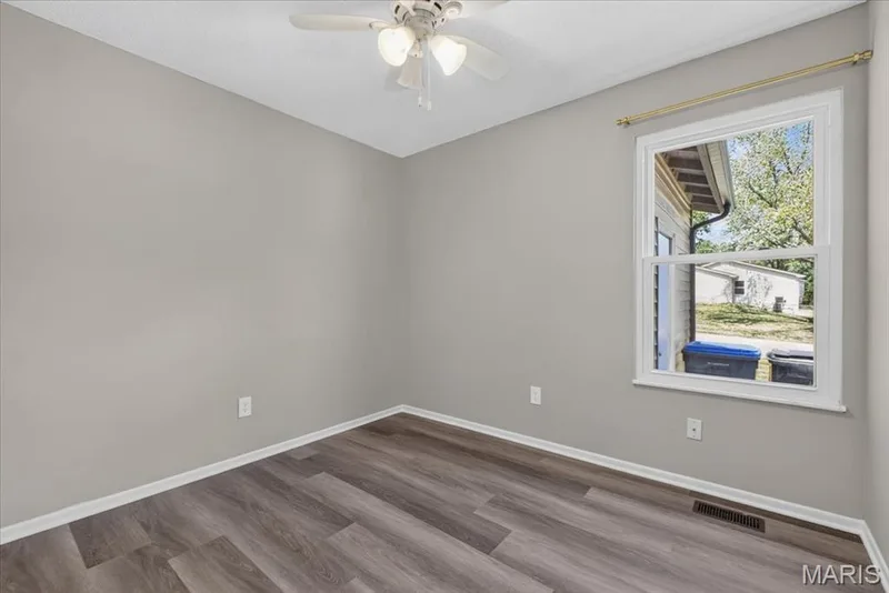 50 Laura Drive, St Peters, MO 63376 — listing photo 16 of 31