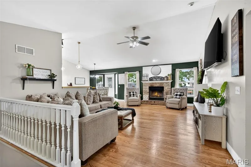 2705 Providence Ridge Drive, Wentzville, MO 63385 — listing photo 8 of 41