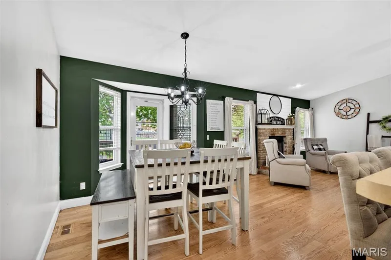 2705 Providence Ridge Drive, Wentzville, MO 63385 — listing photo 12 of 41