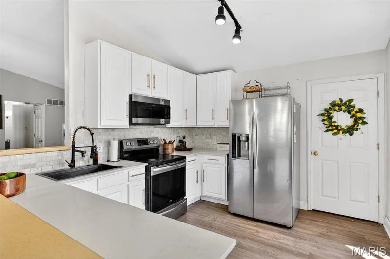 2705 Providence Ridge Drive, Wentzville, MO 63385 — listing photo 14 of 41