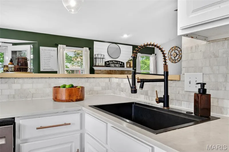 2705 Providence Ridge Drive, Wentzville, MO 63385 — listing photo 17 of 41