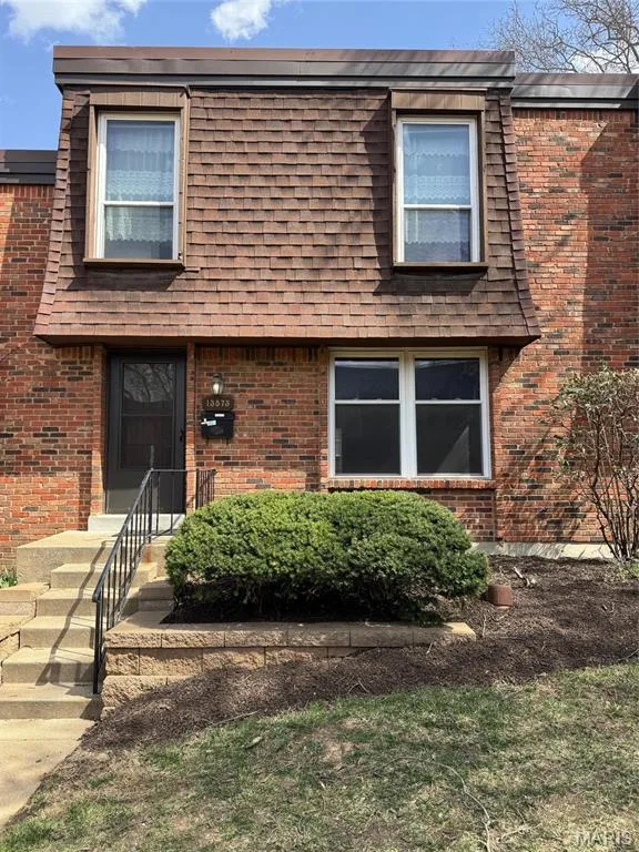 13573 Coliseum Drive, Chesterfield, MO 63017 — listing photo 1 of 34