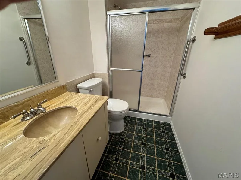 primary bathroom — 13573 Coliseum Drive, Chesterfield, MO 63017