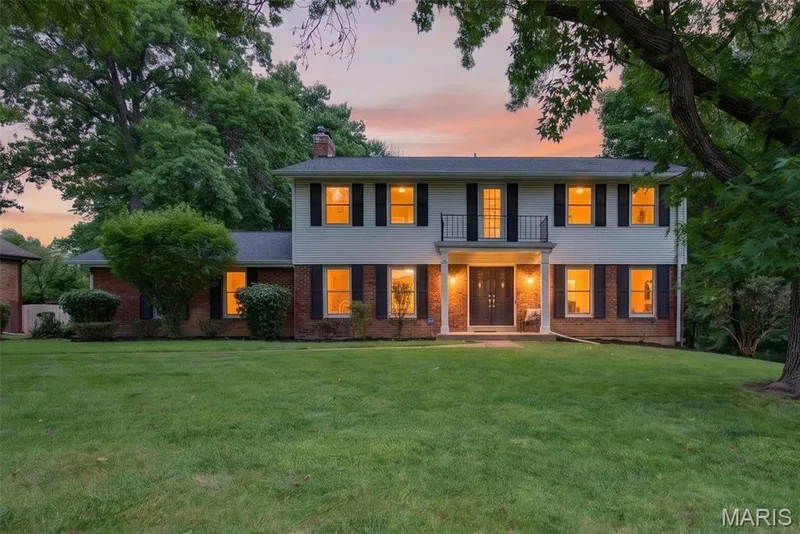 223 Trailtop Court, Chesterfield, MO 63017 — listing photo 7 of 69
