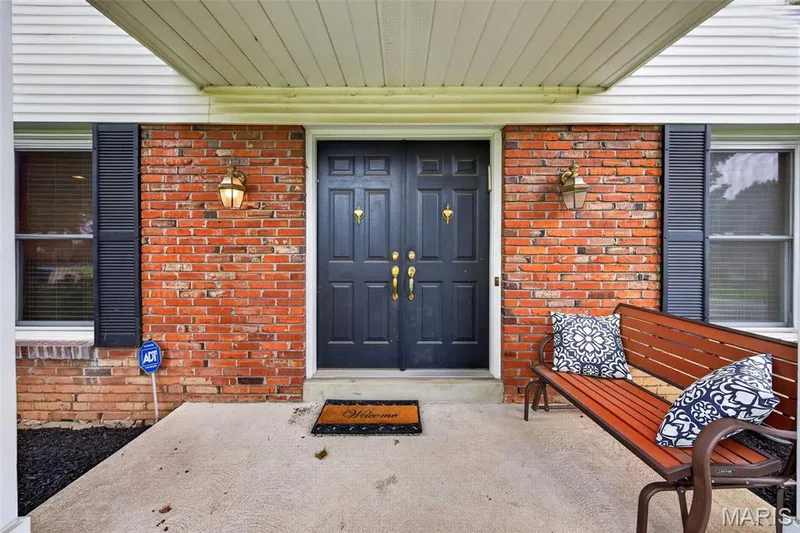223 Trailtop Court, Chesterfield, MO 63017 — listing photo 8 of 69