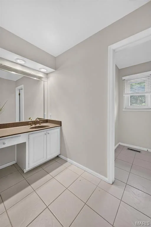 223 Trailtop Court, Chesterfield, MO 63017 — listing photo 37 of 69