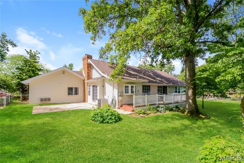 2 Saw Mill Way, St Charles, MO 63303 — listing photo 13 of 14