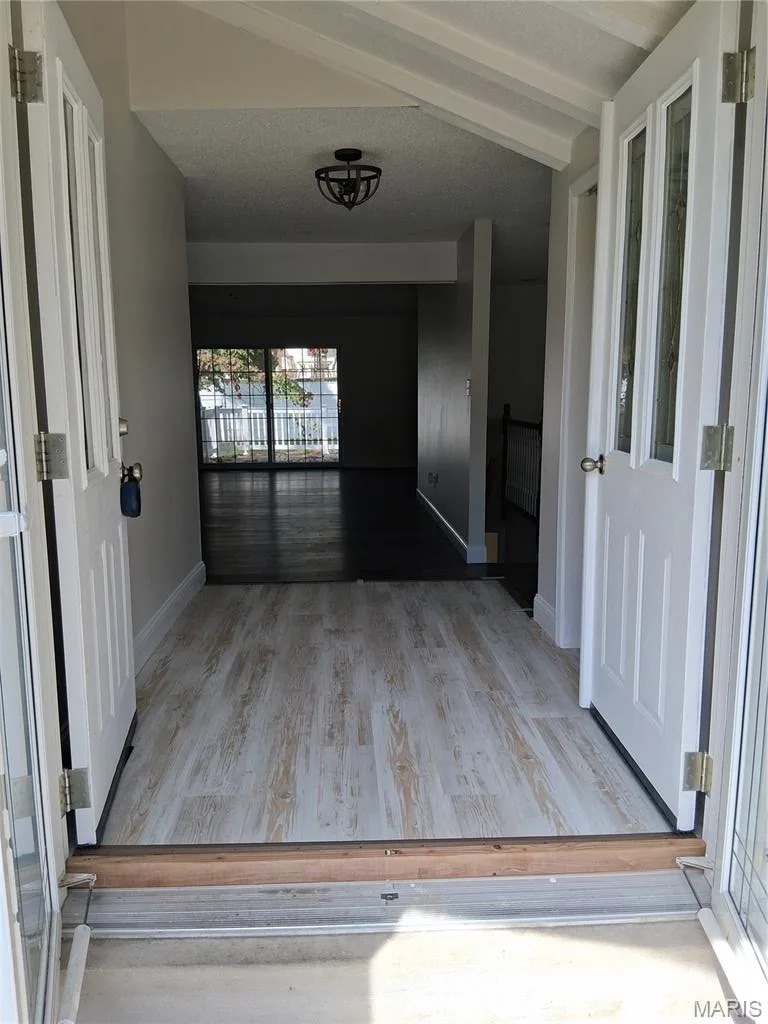 2 Saw Mill Way, St Charles, MO 63303 — listing photo 2 of 14