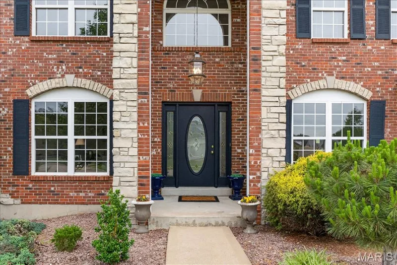 371 Galahad Court, Weldon Spring, MO 63304 — listing photo 7 of 52