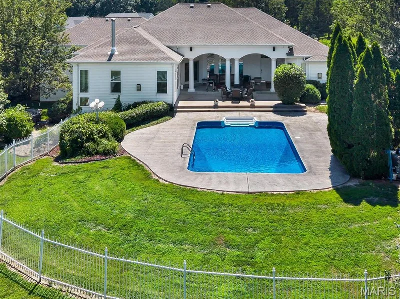 31 Raven Court, Wentzville, MO 63385 — listing photo 10 of 90
