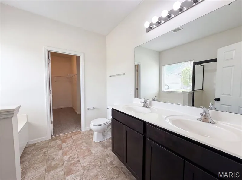 1034 Sweet River Drive, St Paul, MO 63366 — listing photo 17 of 21