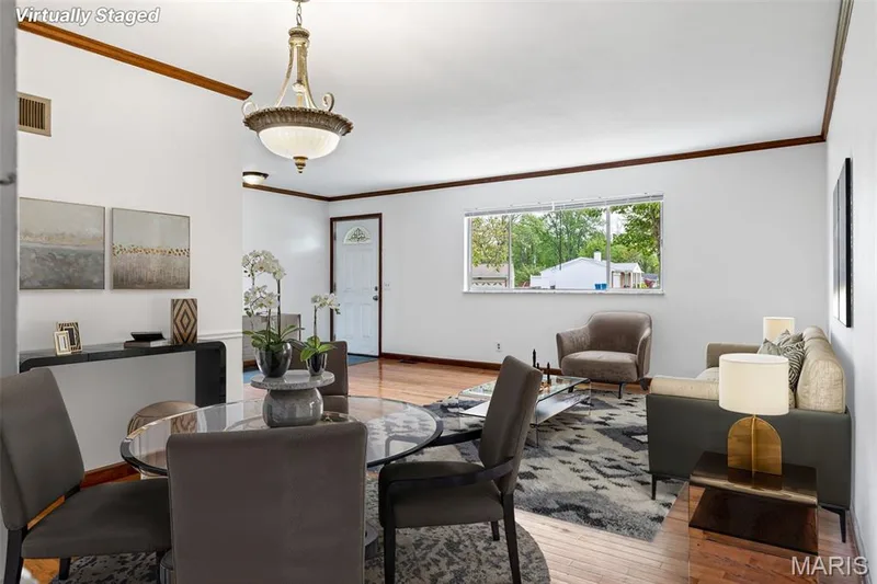 119 Bellechasse Drive, Chesterfield, MO 63017 — listing photo 2 of 37