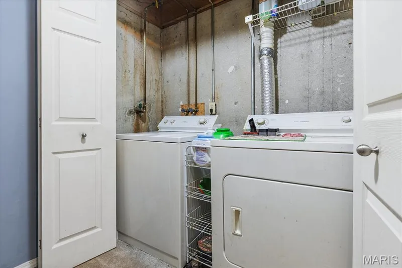 228 Cedar Grove Drive #D, St Charles, MO 63304 — listing photo 15 of 19