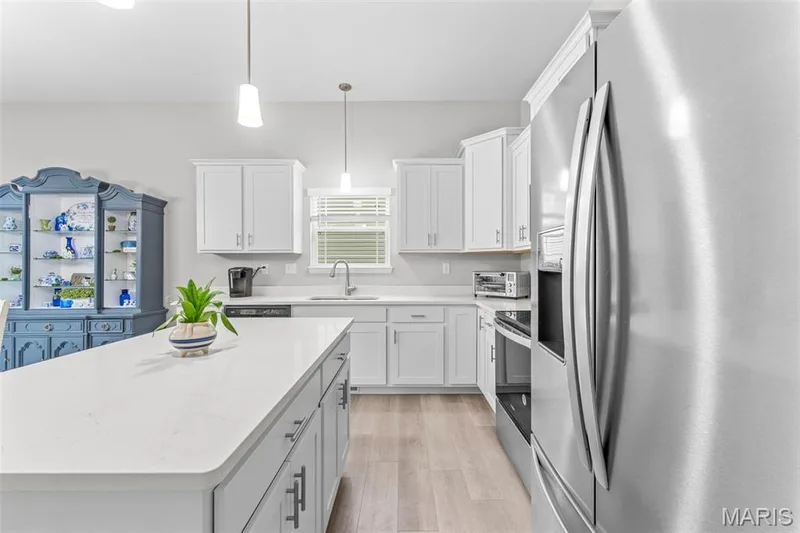 1010 Timber Bluff Drive, Wentzville, MO 63385 — listing photo 6 of 40