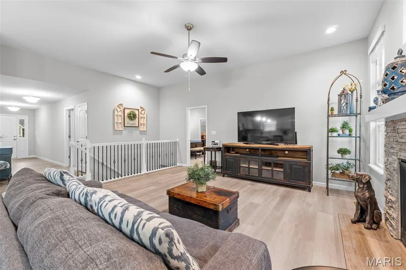 1010 Timber Bluff Drive, Wentzville, MO 63385 — listing photo 11 of 40