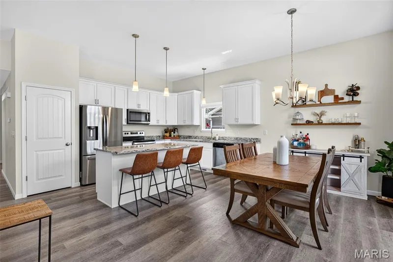 209 W Pine Creek Court, Wentzville, MO 63385 — listing photo 17 of 62
