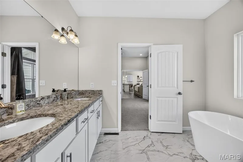 209 W Pine Creek Court, Wentzville, MO 63385 — listing photo 34 of 62
