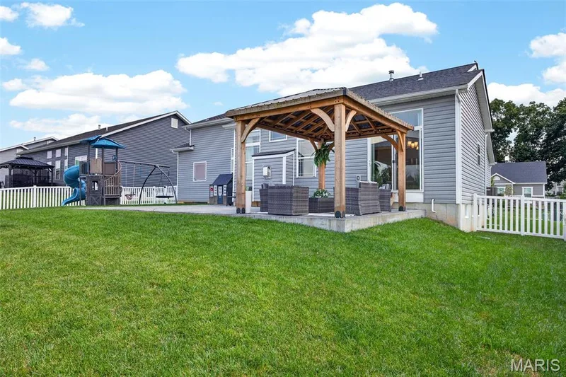 209 W Pine Creek Court, Wentzville, MO 63385 — listing photo 45 of 62