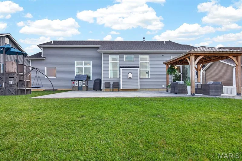 209 W Pine Creek Court, Wentzville, MO 63385 — listing photo 47 of 62