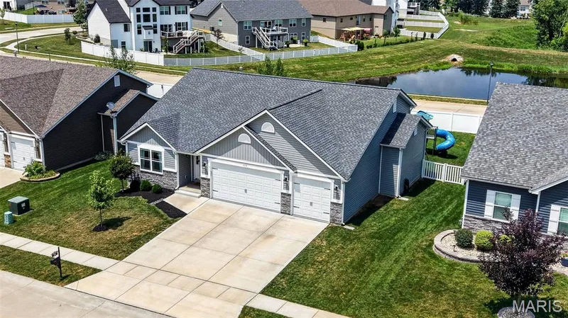 209 W Pine Creek Court, Wentzville, MO 63385 — listing photo 59 of 62