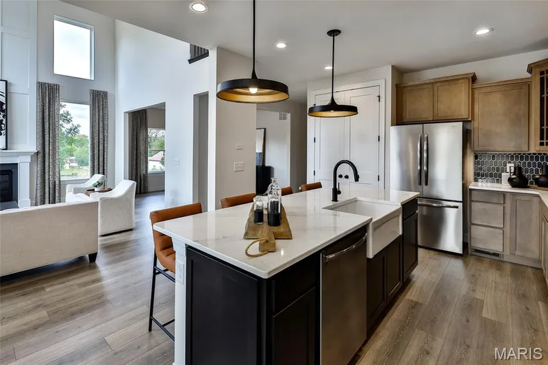 Kitchen Island with sink — 128 Cedarstone Drive, Dardenne Prairie, MO 63368
