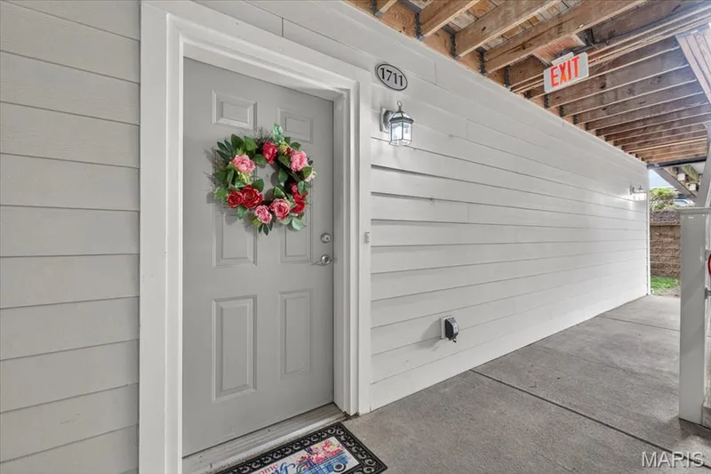 1711 Piedmont Circle, St Charles, MO 63304 — listing photo 2 of 27
