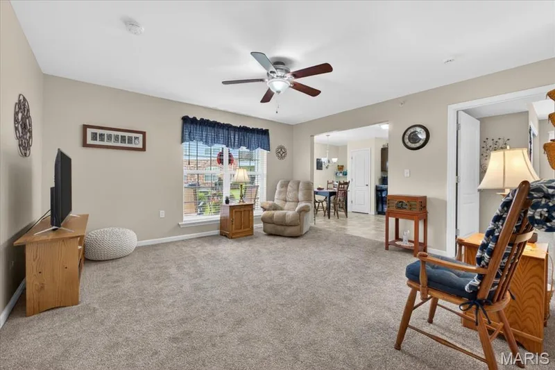 1711 Piedmont Circle, St Charles, MO 63304 — listing photo 5 of 27