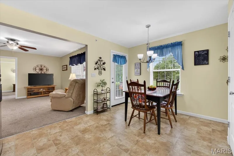 1711 Piedmont Circle, St Charles, MO 63304 — listing photo 11 of 27