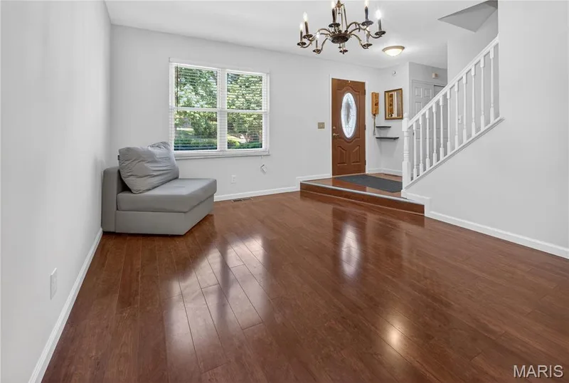 13220 Matador Drive, Chesterfield, MO 63141 — listing photo 5 of 27