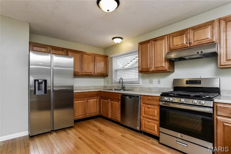 2291 Hill House Road, Chesterfield, MO 63017 — listing photo 4 of 14