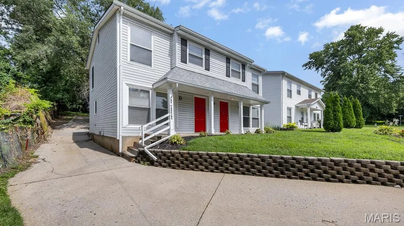 36 Lee Drive #C & D, St Charles, MO 63301 — listing photo 2 of 53