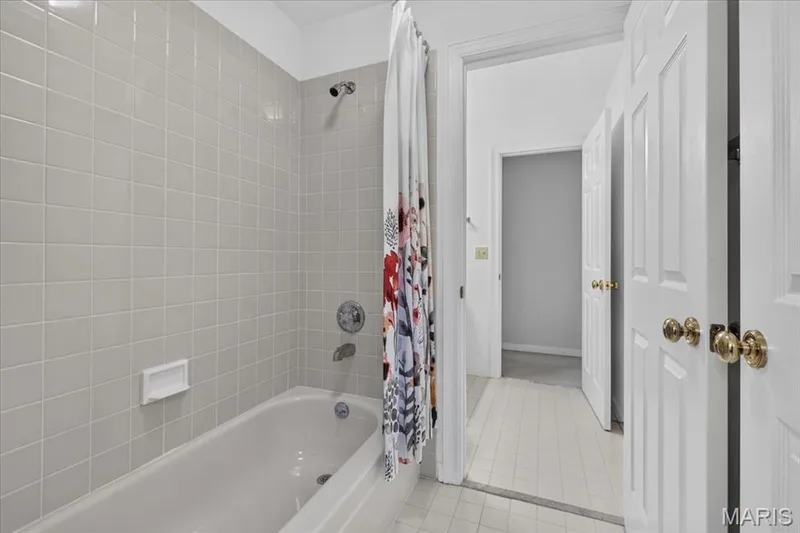 Jack & Jill — 17619 Bridgeway Drive, Chesterfield, MO 63005