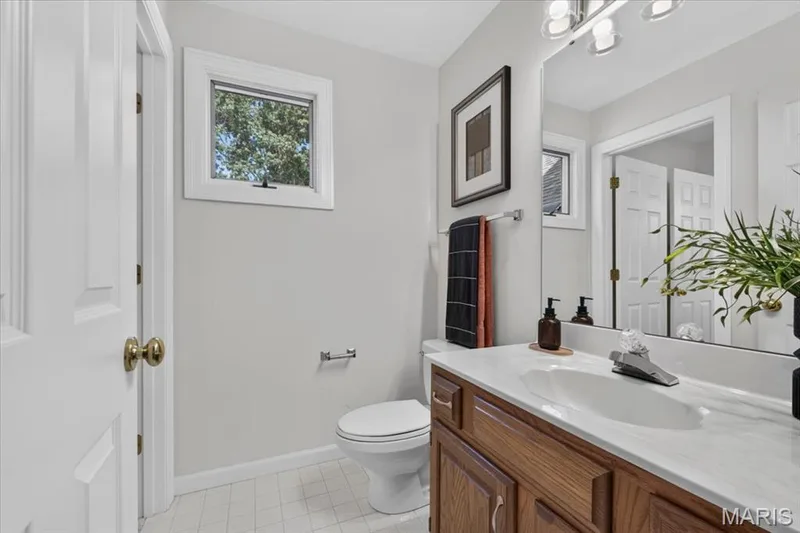 Jack & Jill — 17619 Bridgeway Drive, Chesterfield, MO 63005