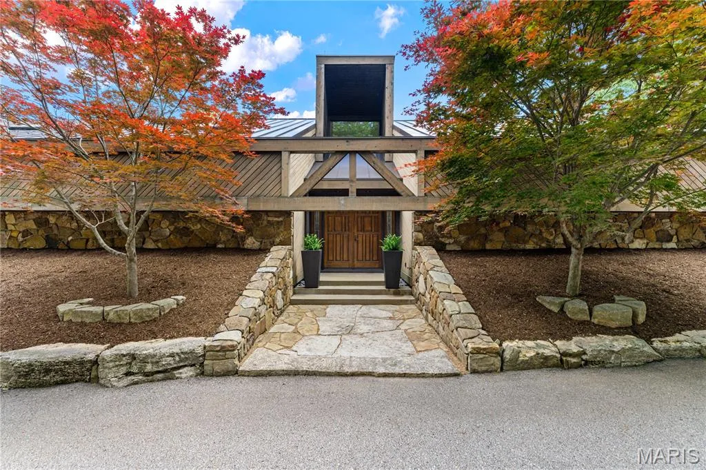 1602 Wolf Trail Road, Wildwood, MO 63021 — listing photo 1 of 65