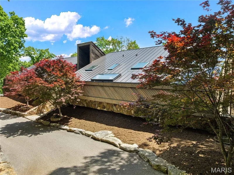 1602 Wolf Trail Road, Wildwood, MO 63021 — listing photo 2 of 65