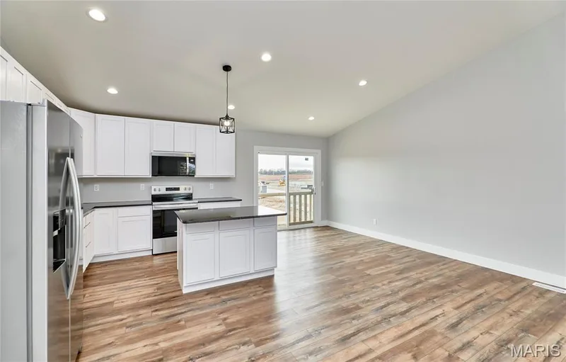1184 Marathon Drive, Foristell, MO 63348 — listing photo 3 of 40