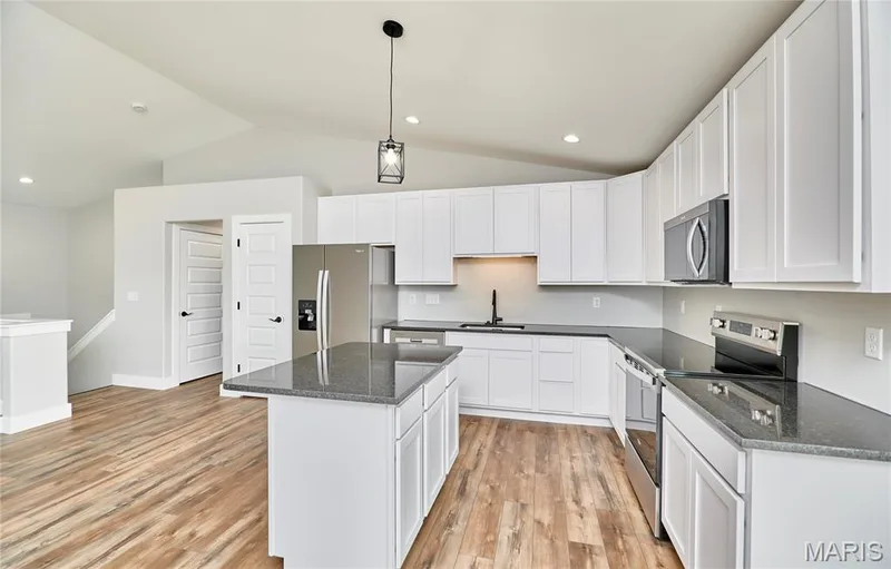 1184 Marathon Drive, Foristell, MO 63348 — listing photo 8 of 40