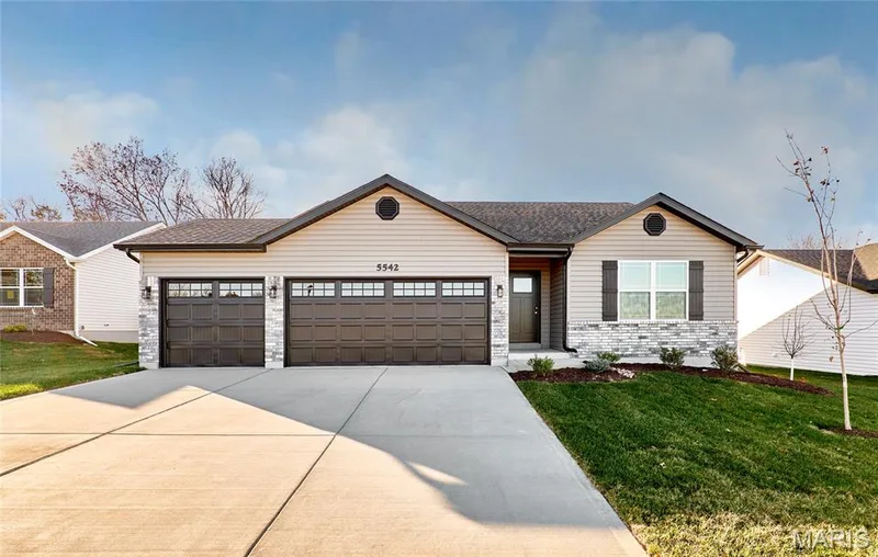 1171 Marathon Drive, Foristell, MO 63348 — listing photo 2 of 65