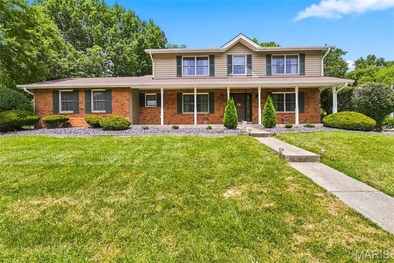 3065 Winding River Drive, St Charles, MO 63303 — listing photo 2 of 44