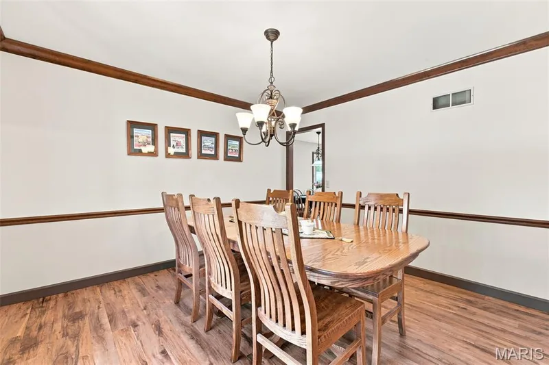 3065 Winding River Drive, St Charles, MO 63303 — listing photo 8 of 44