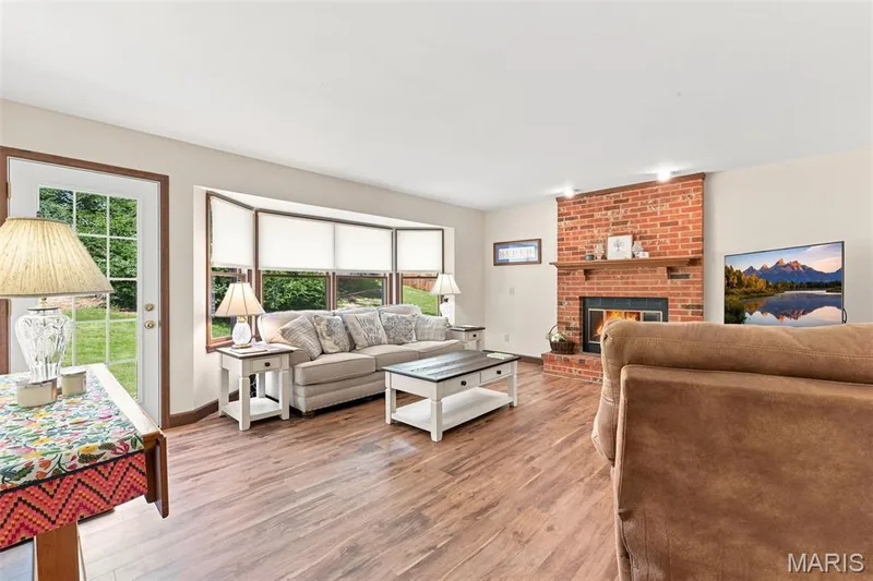 3065 Winding River Drive, St Charles, MO 63303 — listing photo 10 of 44