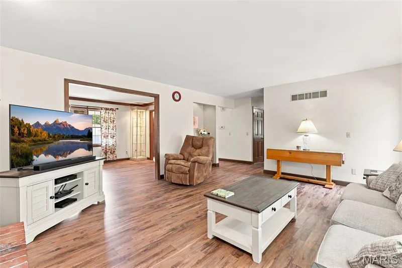 3065 Winding River Drive, St Charles, MO 63303 — listing photo 12 of 44