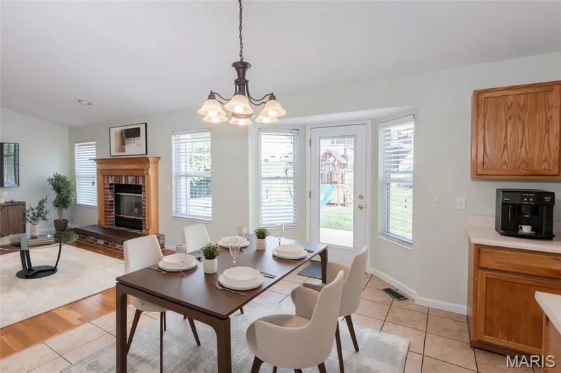 619 Green Tree Meadows Drive, Lake St. Louis, MO 63367 — listing photo 8 of 30
