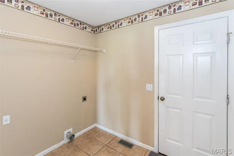 619 Green Tree Meadows Drive, Lake St. Louis, MO 63367 — listing photo 11 of 30