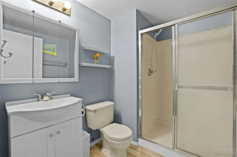 15350 Thistlebriar Court, Chesterfield, MO 63017 — listing photo 26 of 37